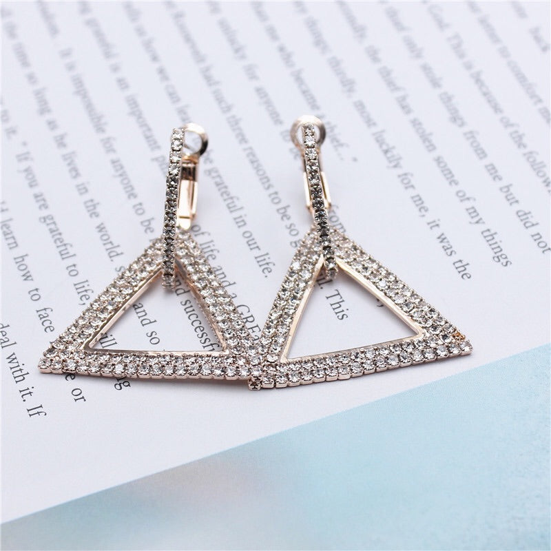 Elegant Crystals Earrings